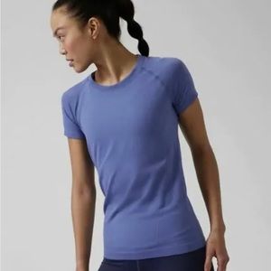 NWT Athleta Momentum seamless tee in cottage blue.  Size XS.